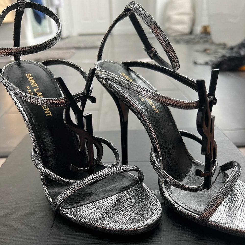 YSL/Saint Laurent Cassandra Sandra/Heel in Argento - Size 36